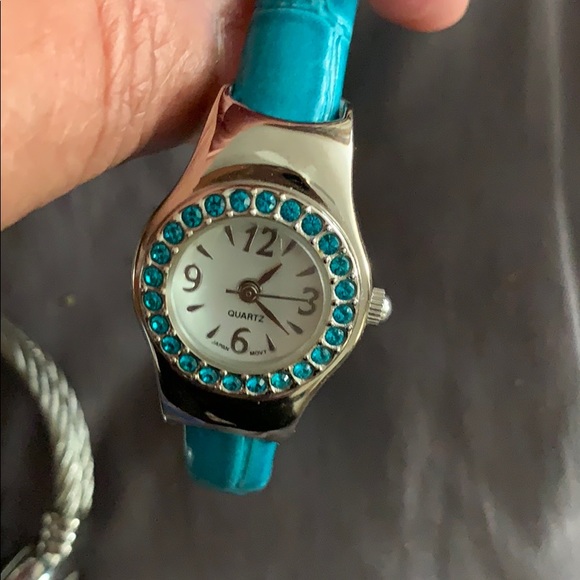 Watches - Picture 5 of 9